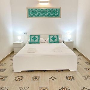 Camera grande con letto king size